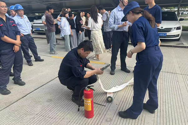 筑牢安全防線！奇億金屬開展全員安全消防實戰(zhàn)培訓 圖3